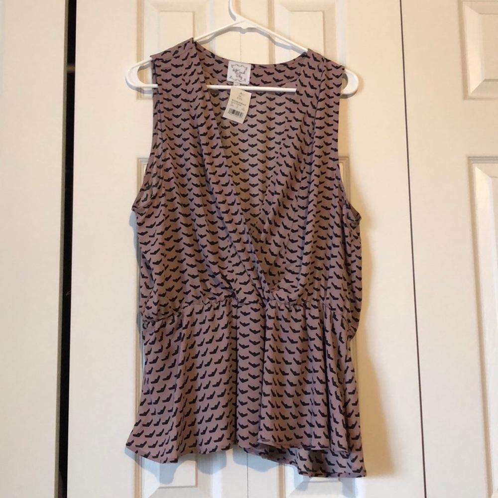 Low cut v-neck blouse